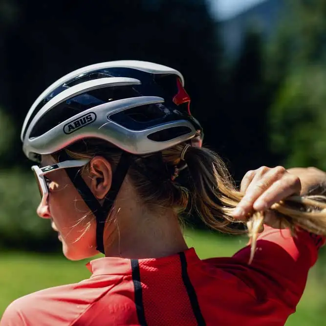 Велошлем ABUS AirBreaker  White