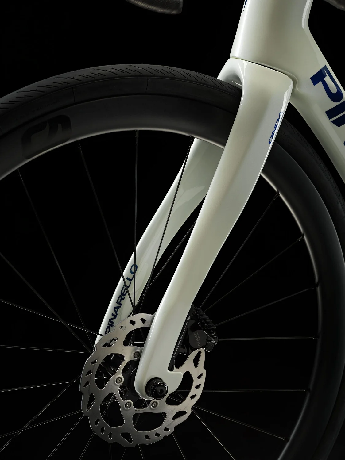 PINARELLO X5 SHIMANO 105 DI2 (2025)